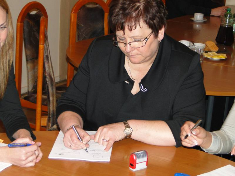 "Odnowa i rozwój wsi" - podpisanie umów w Środzie Śląskiej