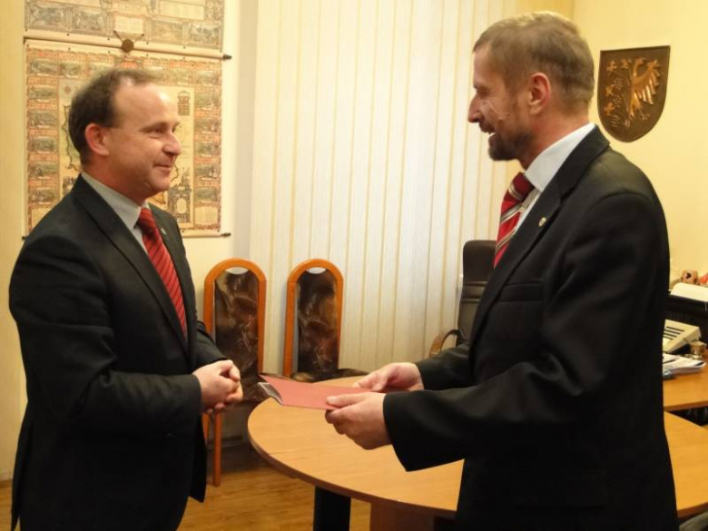 "Odnowa i rozwój wsi" - podpisanie umów w Środzie Śląskiej