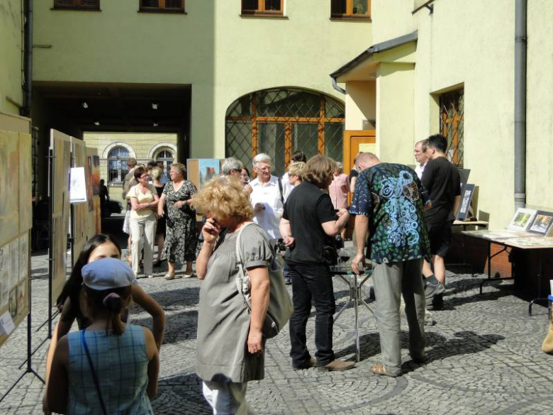 Barwy historii i teraźniejszości - Środa Śląska 2011