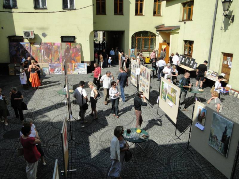 Barwy historii i teraźniejszości - Środa Śląska 2011