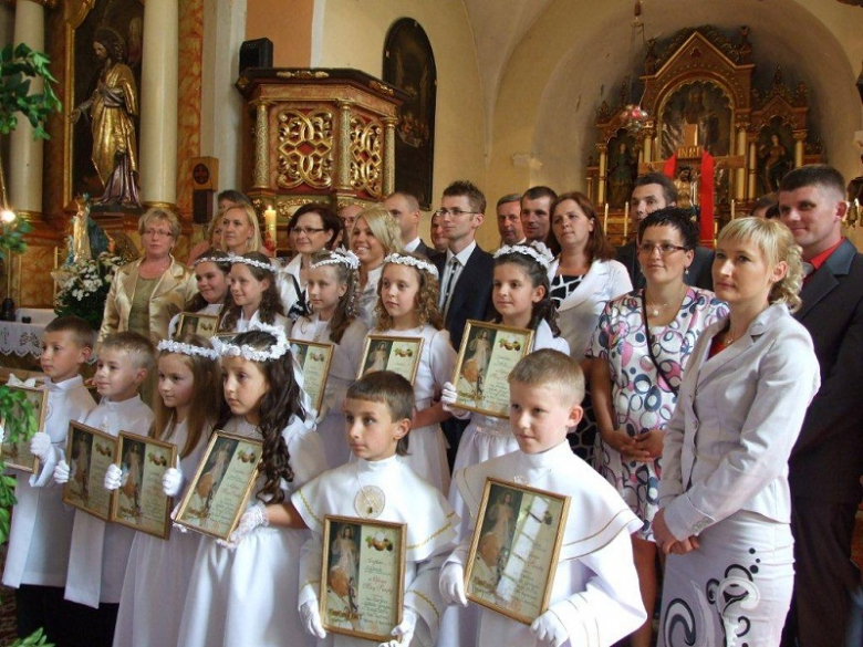 Uroczystość I Komunii Świętej w Ujeździe Górnym