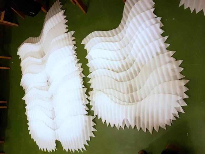 Animatorzy przygotowują skrzydła anielskie