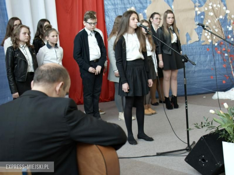 77. rocznica I Masowej Deportacji Polaków na Sybir - uroczystości szkolne