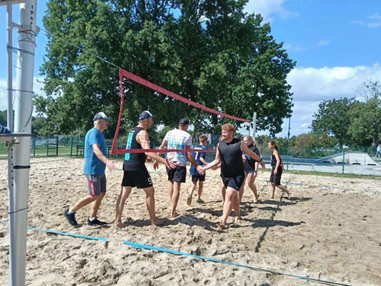 Turniej Rodzinny Czwórek w siatkówce plażowej