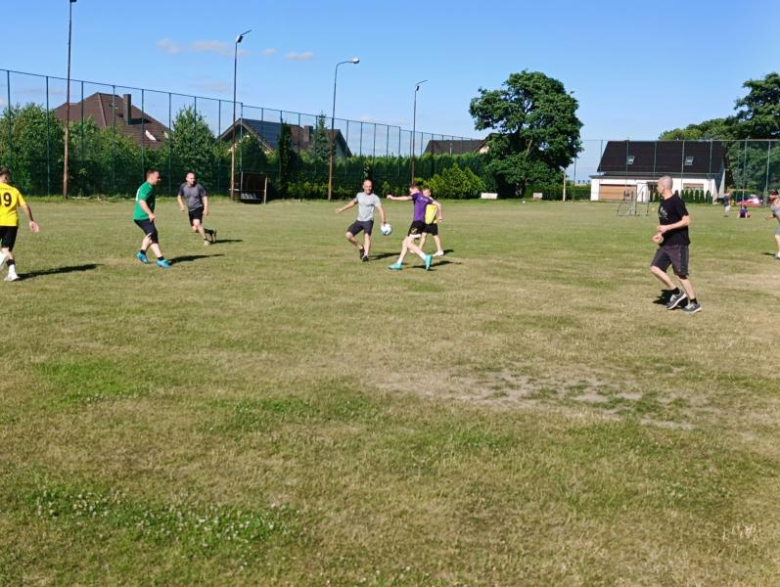 Na boisku w Kostomłotach świętowano zakończenie mijającego sezonu