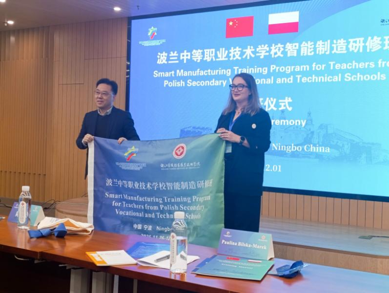 Przedstawiciele Powiatu Średzkiego w Chinach