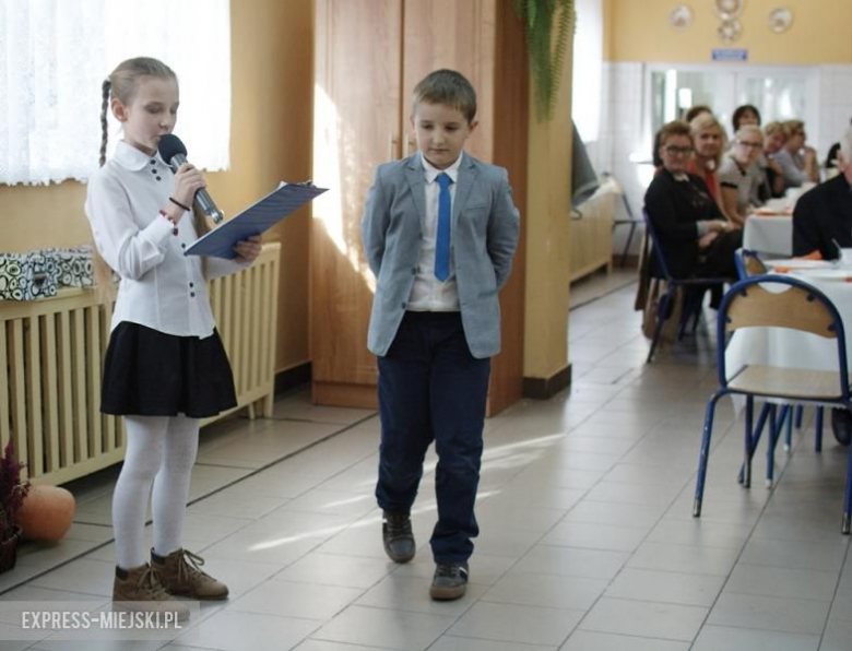 Występ uczniów ze SP nr 3 w Środzie Śląskiej