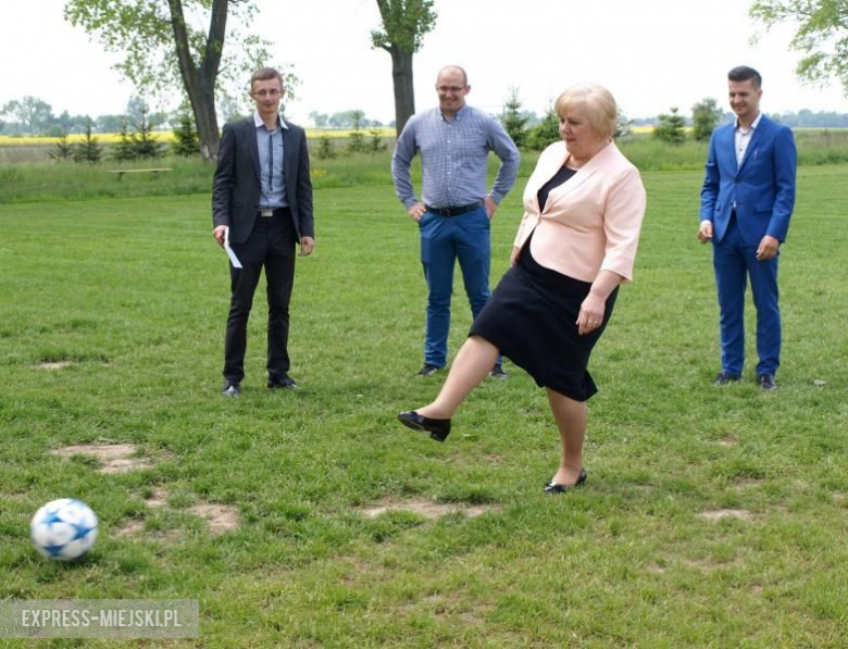 Nowe boisko w Ujeździe Górnym