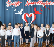 Uroczysty apel z okazji Narodowego Święta Niepodległości w Zespole Szkolno-Przedszkolnym w Udaninie