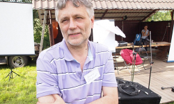 O globalnym kryzysie i tajemniczych eksperymentach