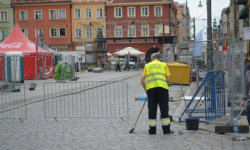 To, co dobre szybko się kończy. Trwa demontaż Strefy Kibica
