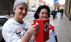 Paczki dla ubogich i samotnych 