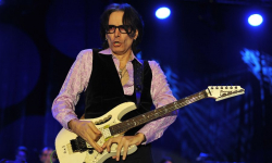 Steve Vai and Orchestra Evolution Tempo
