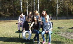 Siedem reprezentantek MOW