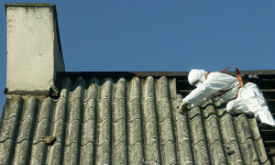 Koniec akcji zbierania szkodliwego eternitu z dachów