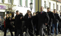 W rynku maturzyści zatańczą poloneza