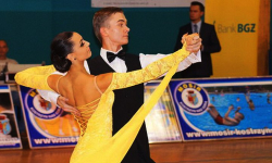 Samba, rumba i zespół akordeonistów na turnieju tańca