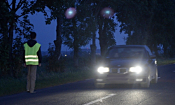 Nie masz odblasków? Kierowca może nie zdążyć zahamować. Debata w Miękini