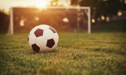 Rozgrywki piłkarskie dopiero w kwietniu? Sędziowie grożą protestem