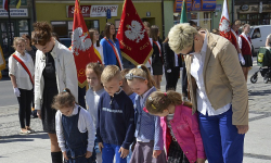 Uroczystości pod pomnikiem Żołnierzom Polskim