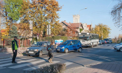 Na skrzyżowaniu przy podstawówce będzie sygnalizacja