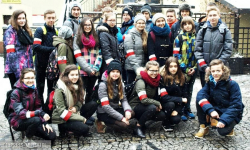 Gimnazjaliści oddali hołd Żołnierzom Wyklętym