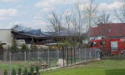 Płonie stolarnia w Brzezince Średzkiej