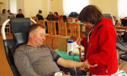 Strażacy z Ujazdu Górnego zorganizowali zbiórkę krwi