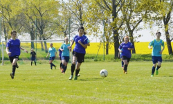 Dziewczyny z Udanina w piłkarskich zmaganiach