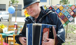 Cygański tabor w Środzie Śląskiej