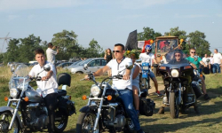 Barwny korowód, turniej piłkarski i koncerty. Czyli wiejskie dożynki w Brodnie