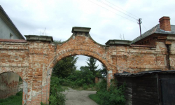 Poznajemy powiat średzki: pałac w Piotrowicach