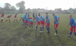 W ciągu 13 minut strzelili 3 gole. Zacięty mecz LKS Ciechów z Odrą Malczyce