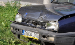 Kolizja w Lutyni. Trzy osoby poszkodowane