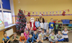 Mikołaj odwiedził urząd gminy Malczyce i wręczył ponad 170 paczek