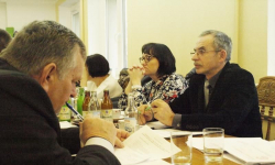 Mieszkańcy Rachowa sprzeciwiają się budowy linii elektroenergetycznej