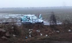 Samochód osobowy dachował na trasie Miękinia-Błonie. Jedna osoba poszkodowana [aktualizacja]