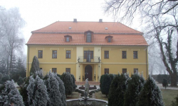 Poznajemy powiat średzki: pałac w Juszczynie