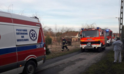 Nieprzytomny leżał na brzegu stawu. Lekarz stwierdził zgon