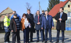 Plac budowy na remont drogi Rakoszyce-Cesarzowice oddany. Ruszają powiatowe inwestycje