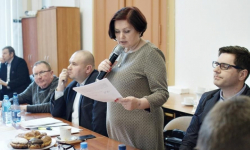 Wnioskują o odwołanie wiceprzewodniczącej, a staroście proponują dymisję