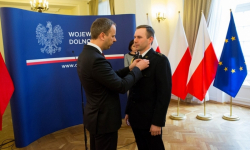 Strażak Janusz Bębas otrzymał odznaczenie od prezydenta 