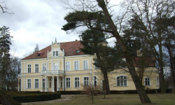 Poznajemy powiat średzki: pałac w Gosławicach