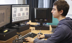 Funkcjonariusze spotkali się z licealistami. O czym rozmawiano?