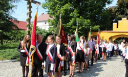 Dwa jubileusze w szkole podstawowej w Kostomłotach