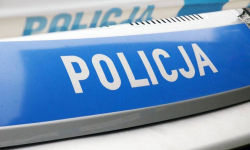 Mimo zakazu kilkanaście osób kąpało się w zbiorniku wodnym