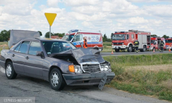 Wypadek koło Wichrowa. Poszkodowaną osobę zabrano do szpitala