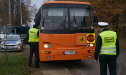 Skontrolowano gimbusy. Co czwarty w złym stanie technicznym