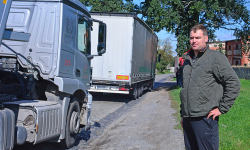 Konserwator nie zgadza się na usunięcie kostki. Zablokują drogę wojewódzką