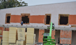 W budynku przedszkola i żłobka trwają prace wykończeniowe